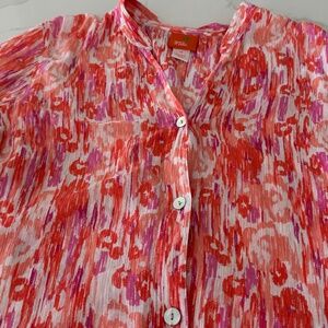 LADIES TOP SIZE 14 by hearts of Palm